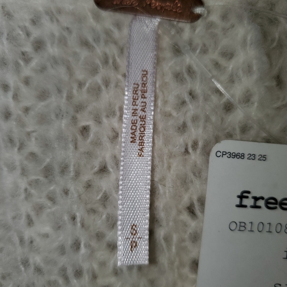 NWT  Free People Moonbeam V-Neck Sweater Ivory Size S - Picture 3 of 7